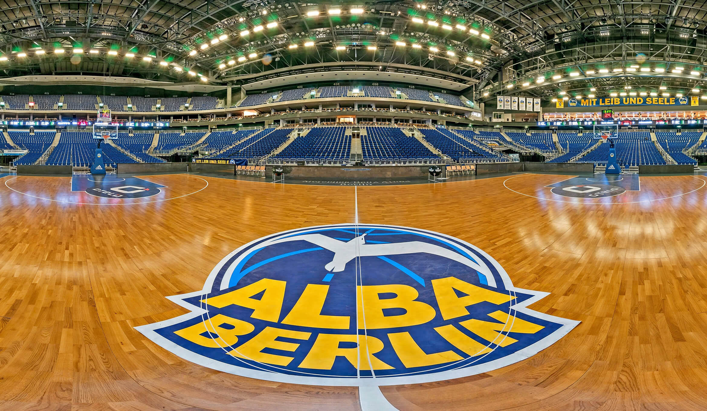 360° Tour - Mercedes Benz Arena, Berlin