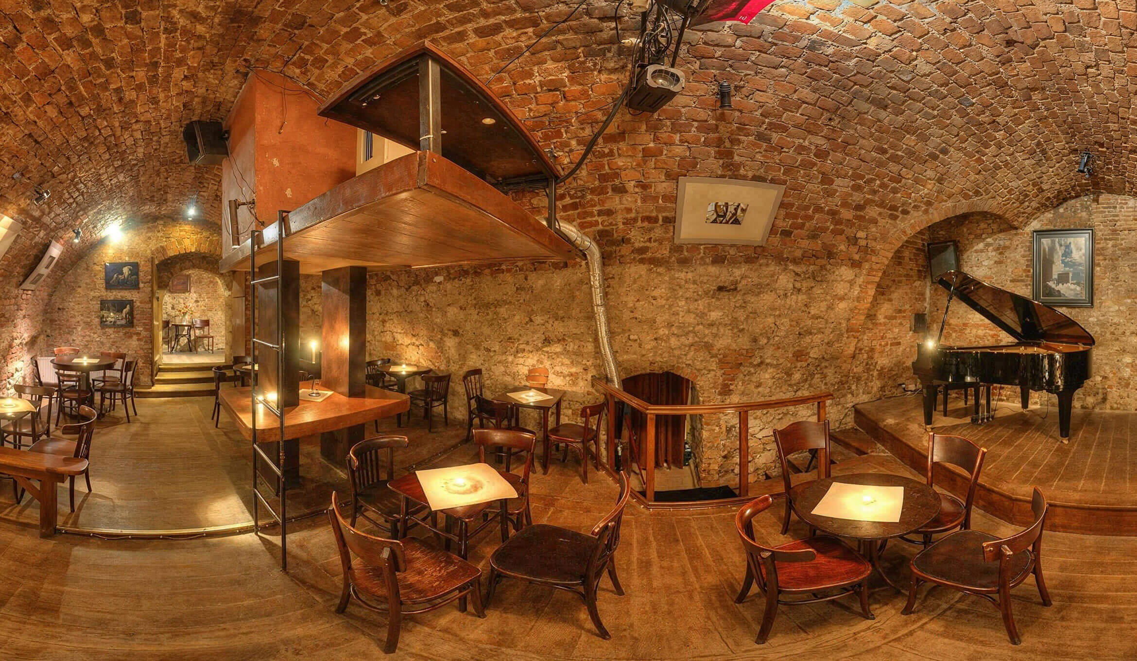 360° Acoustic Jazz Club „Piec Art“, Krakau